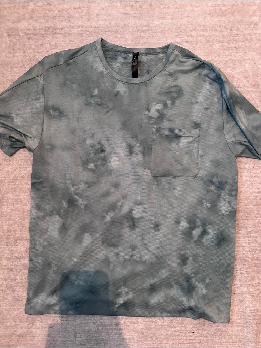 lululemon athletica Men's Slate Tie-Dye Pocket Tee - Blue Gray